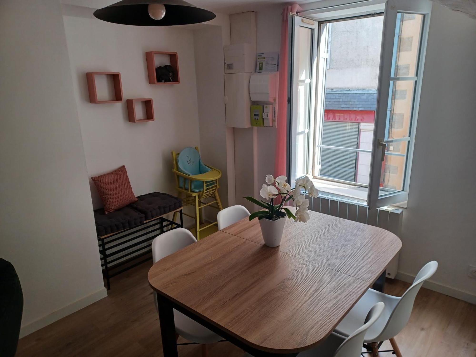 Апартаменты Duplex Cosy Et Douillet Ernee Экстерьер фото